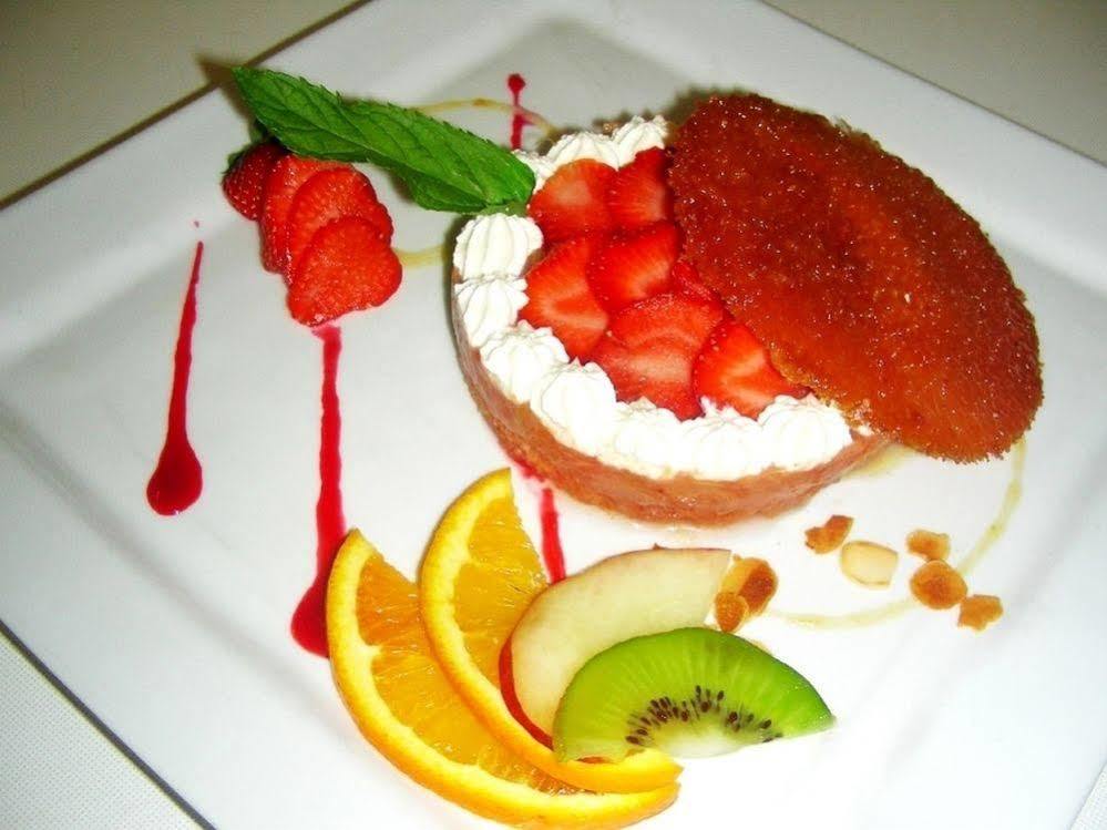 פונז'יבו Logis Hotel Restaurant De La Poste מראה חיצוני תמונה