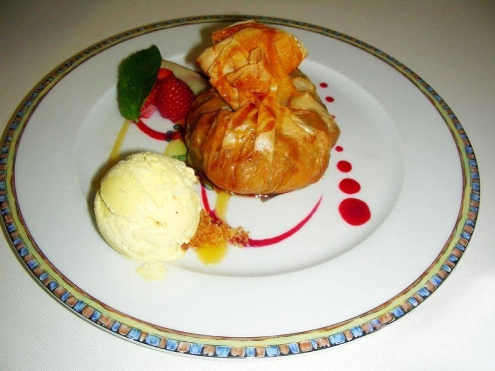 פונז'יבו Logis Hotel Restaurant De La Poste מראה חיצוני תמונה